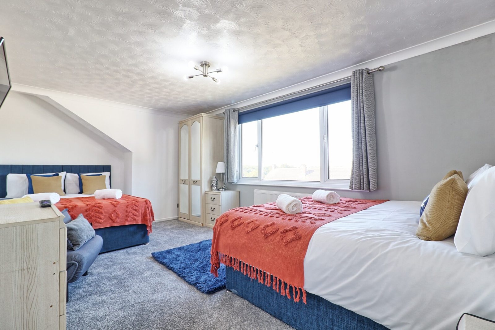 Stylish 3-Bed Tollgate Home thumbnail 7